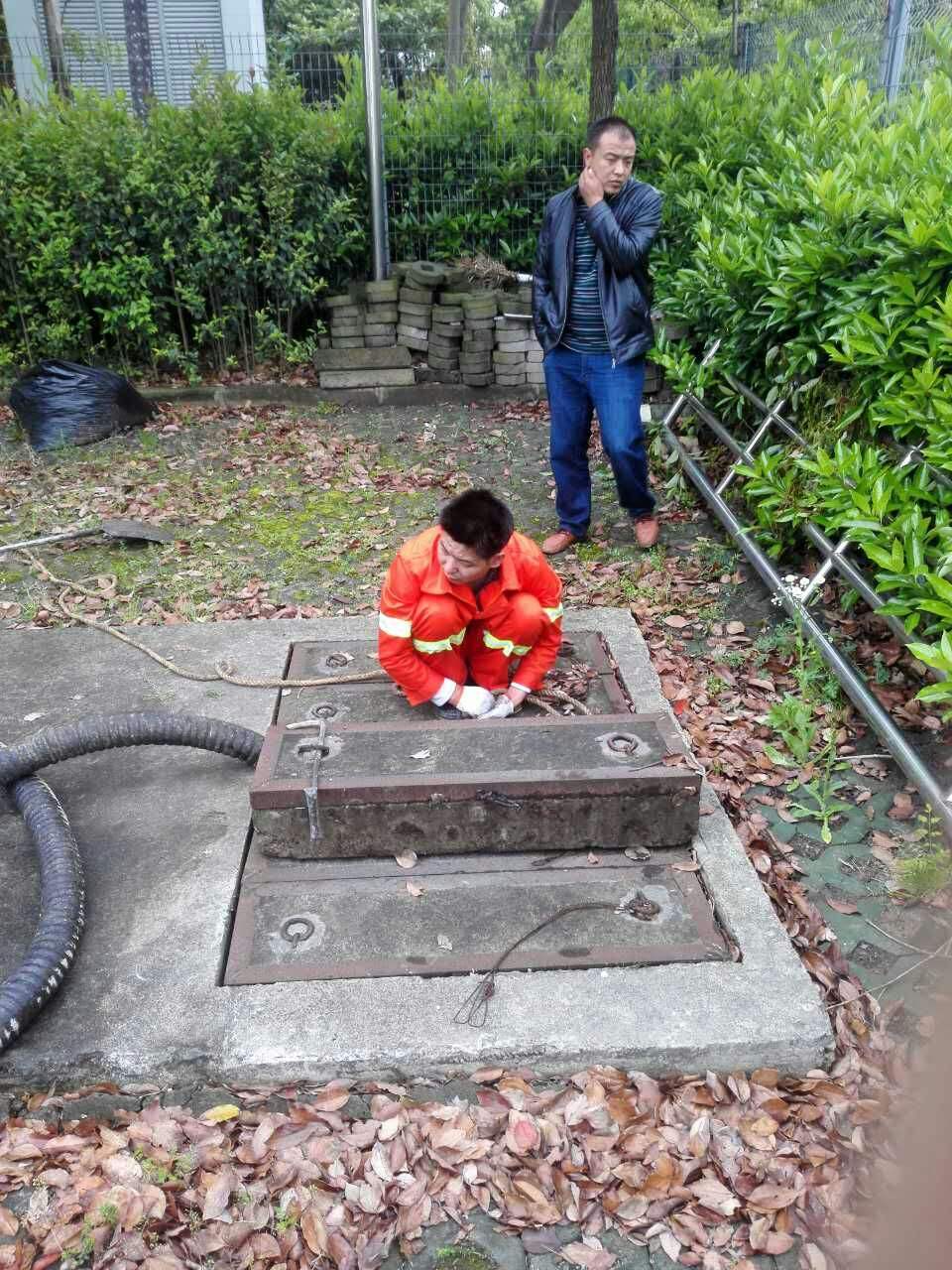 天门吸污抽粪